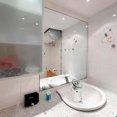 Apartament Stylish 1bd In Lozenets With Large Balcony By Flat Manager